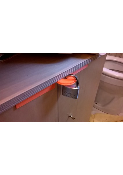 Bebek Dolabı Kilidi Güvenli (Plastik Aparattır!!!) 3D fırsatları