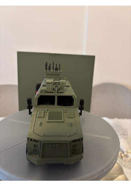 Kirpi Iı Askeri Araç ve Stand modelleri