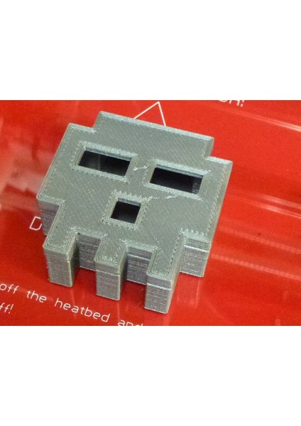 8 Bit Kafatası Kutusu - Kapaklı (Plastik Aparattır!!!) 3D modelleri