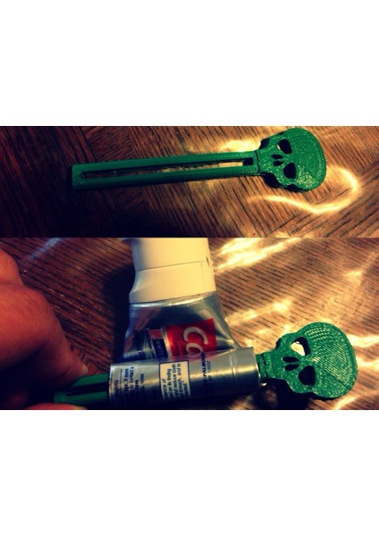 Kafatası Tüp Anahtarı (Plastik Aparattır!!!) 3D indirimleri