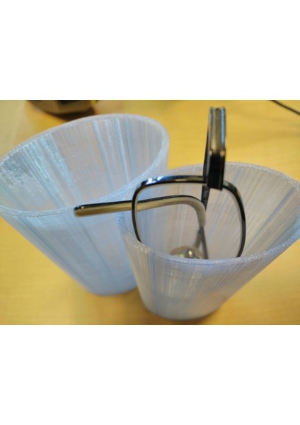 Basit Gözlük Kutusu (Plastik Aparattır!!!) 3D