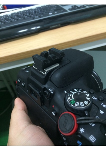 Dslr Hotshoe Için Picatinny Rail (Plastik Aparattır!!!) 3D modelleri