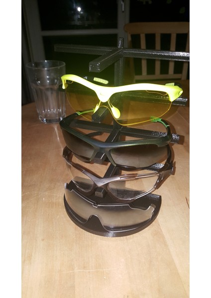 Gözlük Stand (Plastik Aparattır!!!) 3D fiyatları