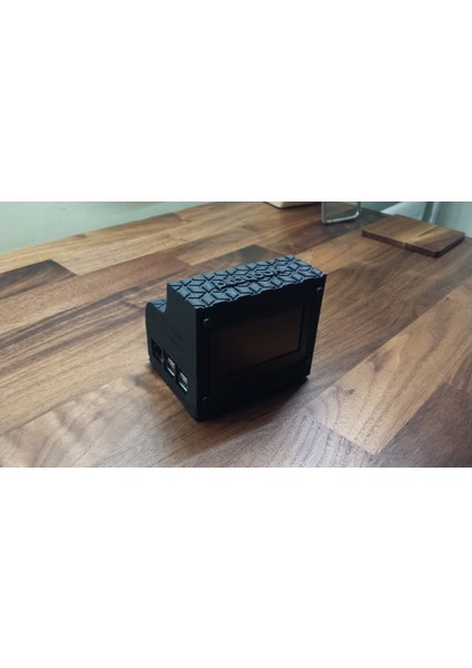 Playbox - Raspberry Pi Entertainment System (Müzik/radyo/video/retro Oyun) (Plastik Aparattır!!!) 3D