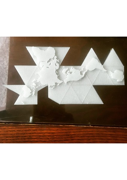 Dymaxion Projeksiyon Dünya Haritası (Sadece Plastik Aparattır!!!) 3D modelleri