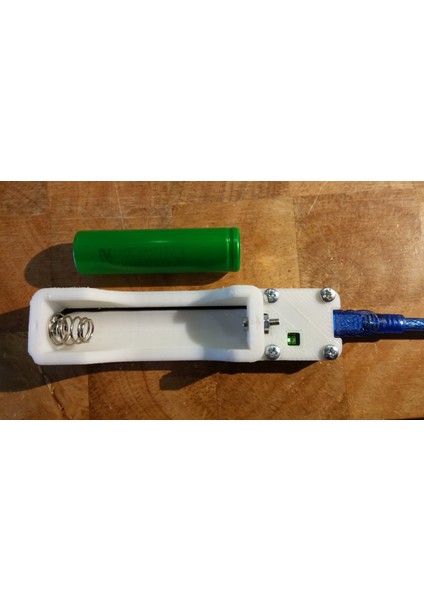 18650 Pil Şarj Cihazı. (Plastik Aparattır!!!) 3D modelleri