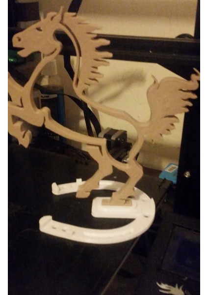 Emma'nın Rüyası - Veya At Nalı Standı ile Pembe At (Plastik Aparattır!!!) 3D indirimleri