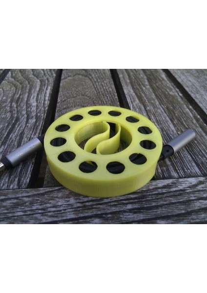 Çıkarılabilir Kapaklı Yin Yang Kablo Makarası (Sadece Plastik Aparattır!!!) 3D