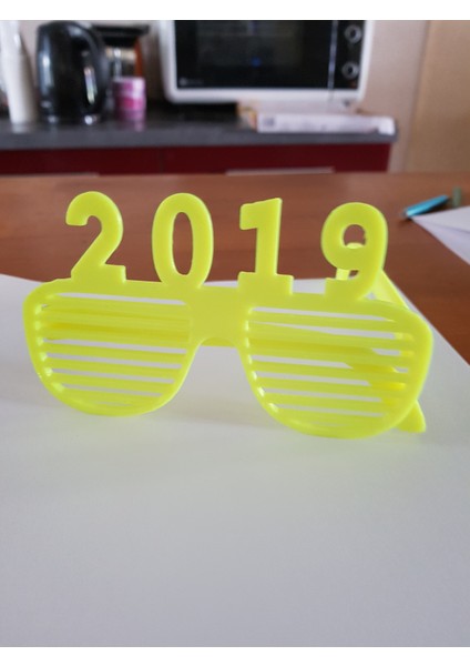 Gözlük 2019 (Sadece Plastik Aparattır!!!) 3D modelleri