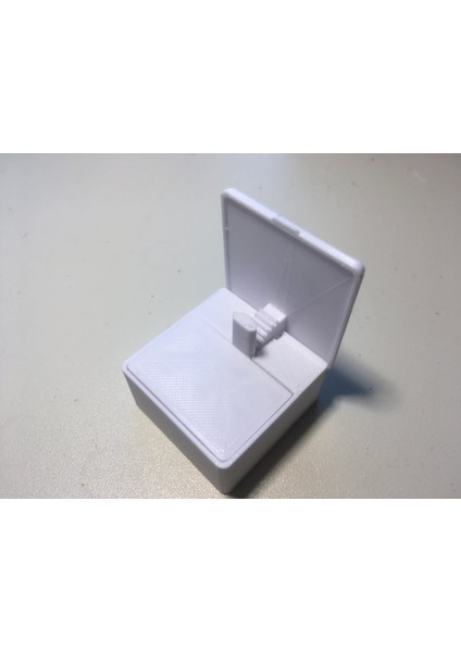 Asansör Kutusu (Sadece Plastik Aparattır!!!) 3D