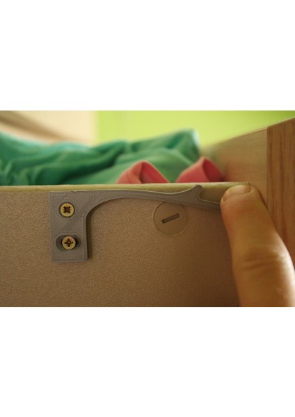 Geliştirilmiş Çekmece Çocuk Kilidi (Sadece Plastik Aparattır!!!) 3D