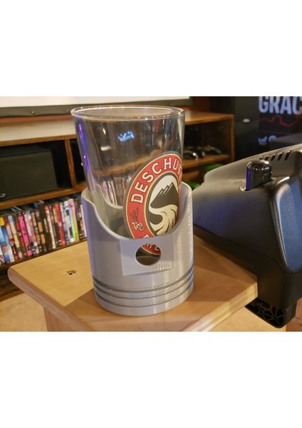 Piston Pint Cam Bardak Tutucu (Sadece Plastik Aparattır!!!) 3D