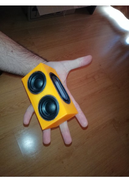 Pasif Bas Radyatörlü Sevimli Küçük Ama Güçlü Bluetooth Hoparlör (Sadece Plastik Aparattır!!!) 3D fiyatları