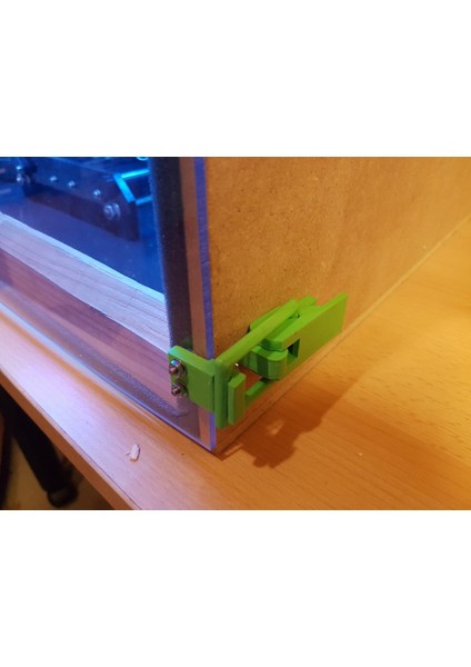 Kelepçe ve Kol (Sadece Plastik Aparattır!!!) 3D