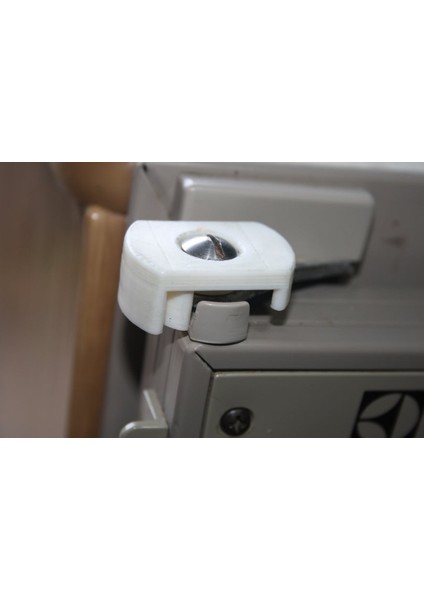 Electrolux 3 Yollu Karavan Buzdolabı Kapısı Seyahat Mandal / Kilit (Sadece Plastik Aparattır!!!) 3D