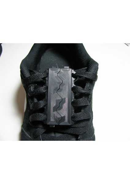 Mekanik Ayakkabı Bağı Kapakları (Plastik Aparattır) 3D