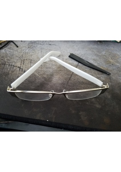 Gözlük Ince Tapınak Yerine (Kulaklık) (Sadece Plastik Aparattır) 3D fiyatları