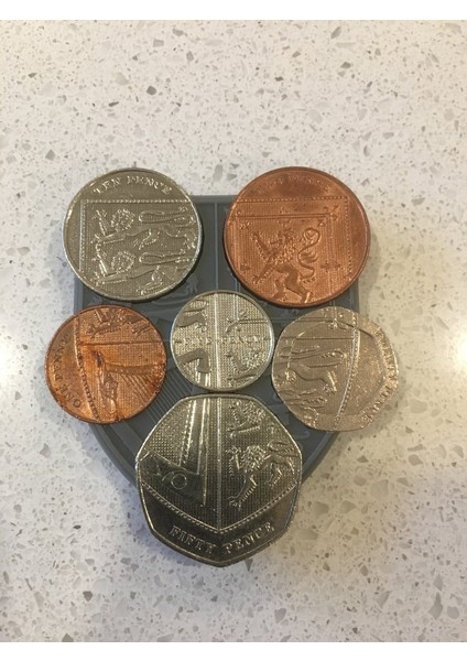 Madeni Para Ekran Tutucu - Ingiltere Kraliyet Kalkanı Silah (Sadece Plastik Aparattır) 3D