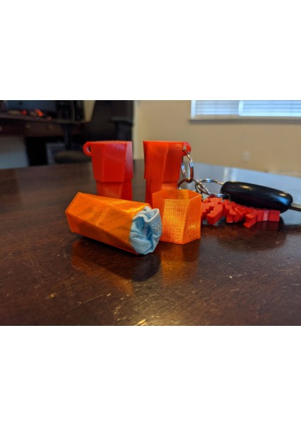 Yine Başka Bir Anahtarlık Maske Sahibi (Destek Yok!) (Sadece Plastik Aparattır) 3D fiyatları