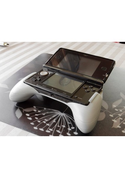 3ds Için Ergonomik Grip ( 3ds) (Plastik Aparattır!!!) 3D