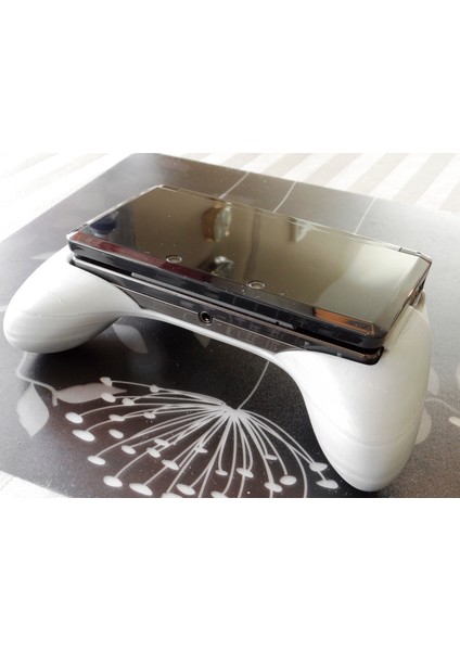 3ds Için Ergonomik Grip ( 3ds) (Plastik Aparattır!!!) 3D modelleri