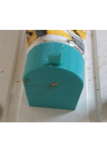 Duvara Monte Tüp Dağıtıcı (Sadece Plastik Aparattır!!!) 3D modelleri