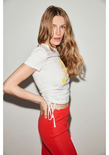 Kyla Slim Fit Beyaz T-Shirt modelleri