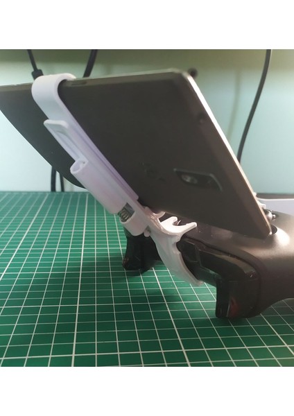 Xbox One Denetleyicisi Için Akıllı Telefon Tutucusu (Sadece Plastik Aparattır!!!) 3D fırsatları