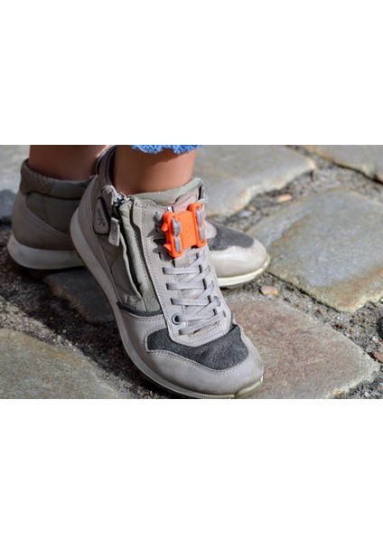 Yine Başka Bir Ayakkabı Bağı Klipleri (Sadece Plastik Aparattır!!!) 3D modelleri