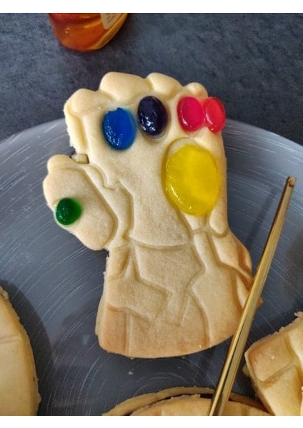 Infinity Gauntlet Kurabiyeleri (Sadece Plastik Aparattır!!!) 3D