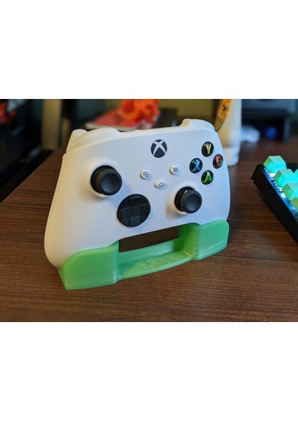 Xbox One ve Series X|s Denetleyici Standı (Sadece Plastik Aparattır) 3D