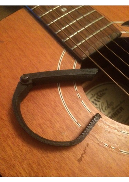 Daha Güçlü Cırcırlama Capo (Sadece Plastik Aparattır!!!) 3D modelleri