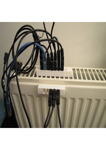 USB Kablo Tutucu - Manyetik - Parametrik (Sadece Plastik Aparattır!!!) 3D