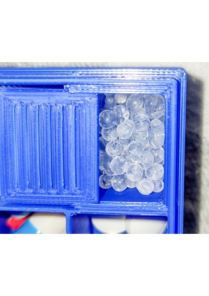 Silika Jel Bölmeli Hap Kutusu (Sadece Plastik Aparattır!!!) 3D modelleri