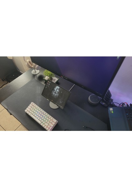 Minimalist Bir Tablet Tutucu (Sadece Plastik Aparattır!!!) 3D indirimleri