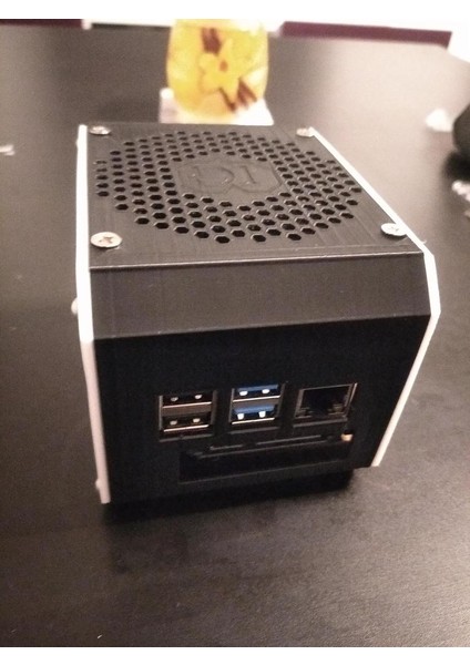 Raspberry Pi 4 2.5 HDD (Ssd) Montajlı Süper Sessiz Kılıf (Sadece Plastik Aparattır!!!) 3D