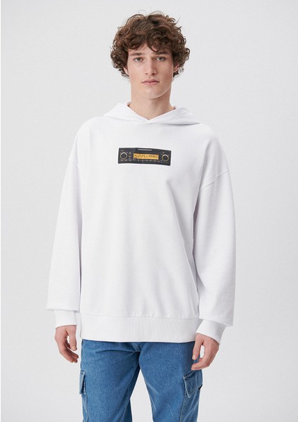 Hüzünlü Karışık Baskılı Kapüşonlu Beyaz Sweatshirt 0S10124-620