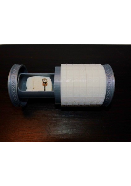 Nişan Yüzüğü Kutusu Kriptex Gibi (Sadece Plastik Aparattır) 3D