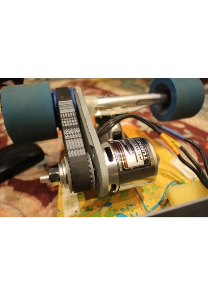 Elektrikli Longboard Fırçasız Motor Montajı (Sadece Plastik Aparattır!!!) 3D