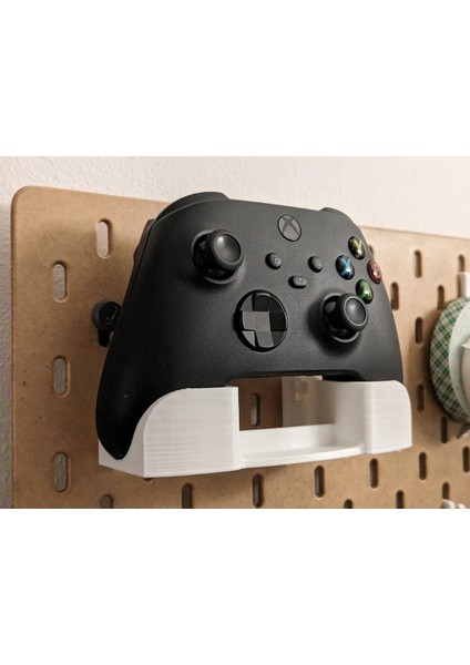 Skadıs - Xbox One Oyun Kumandası Tutucusu - Logo Yok (Sadece Plastik Aparattır!!!) 3D