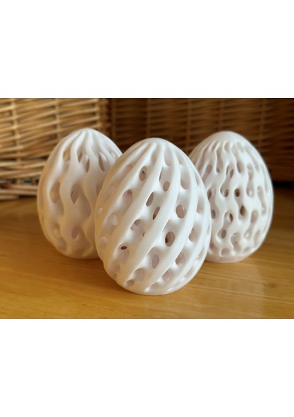Üç Organik Yumurta (Sadece Plastik Aparattır!!!) 3D