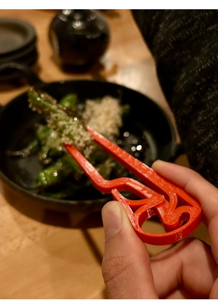Daha Iyi Yemek Çubukları (Sadece Plastik Aparattır!!!) 3D