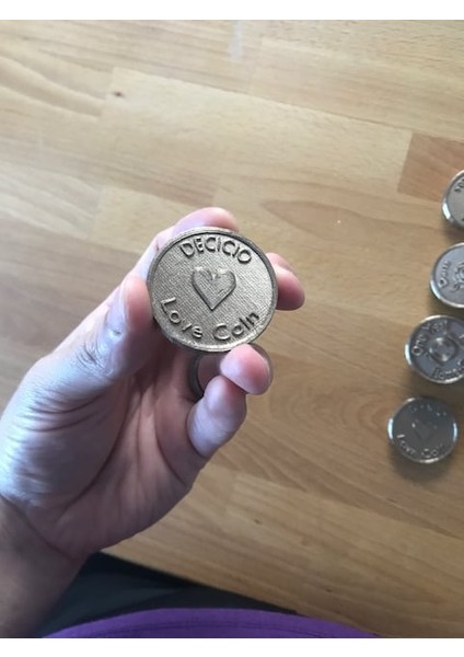 Love Coins - Madeni Para Şeklinde Hediye Kuponları (Sadece Plastik Aparattır) 3D modelleri