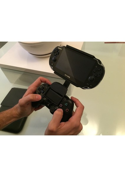 Dualshock 4 ile Psvita Kavrama (Sadece Plastik Aparattır!!!) 3D