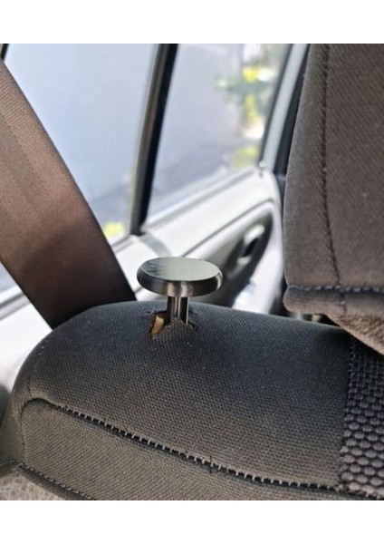 Katlanır Koltuk Kolu - Chevrolet Tracker (Sadece Plastik Aparattır!!!) 3D modelleri