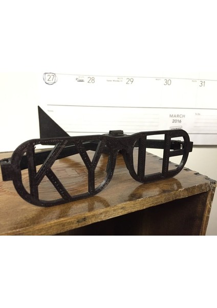 Kyle's Hipster Gözlükleri: D (Sadece Plastik Aparattır!!!) 3D fiyatları