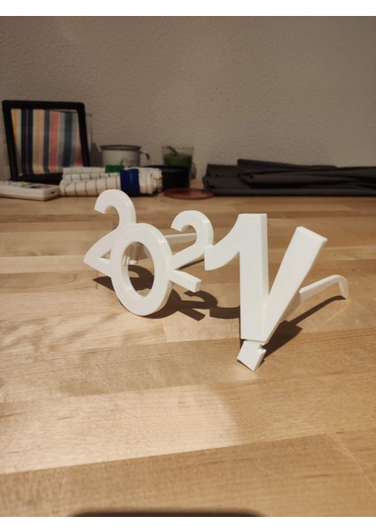 2021 Mutlu Yıllar Eğlence Gözlükleri (Auggie) (Sadece Plastik Aparattır!!!) 3D modelleri