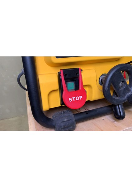 Dewalt Masa Testere Durdurma Anahtarı Kürek (Sadece Plastik Aparattır!!!) 3D
