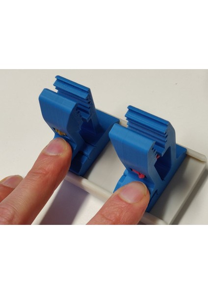 Lehimleme Yardım Elleri Remixed³ (Sadece Plastik Aparattır) 3D