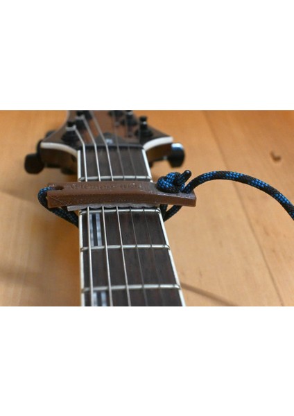 Capo (Sadece Plastik Aparattır!!!) 3D